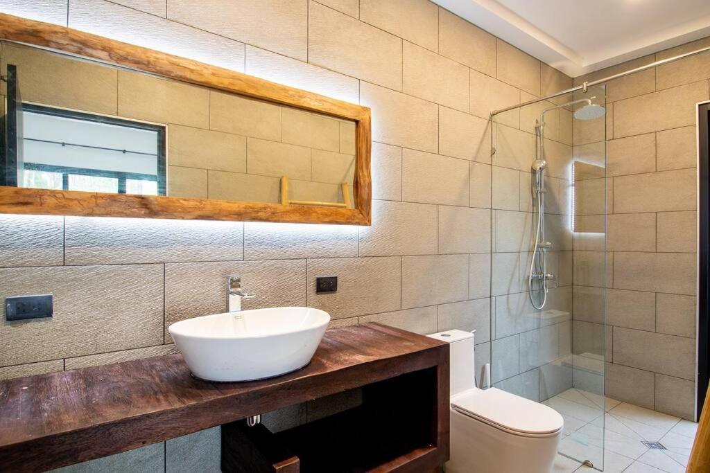 Rusardi Poolvilla - New 4 Bedrooms 4 Bathrooms, 10m Pool * Ao Nang