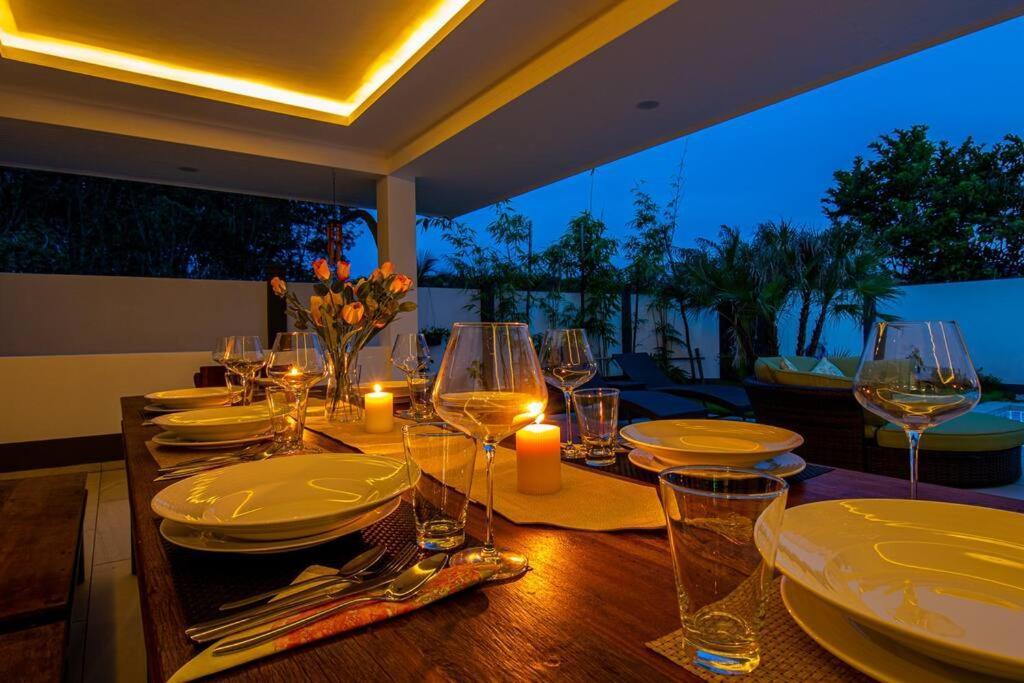 Rusardi Poolvilla - New 4 Bedrooms 4 Bathrooms, 10m Pool Ao Nang