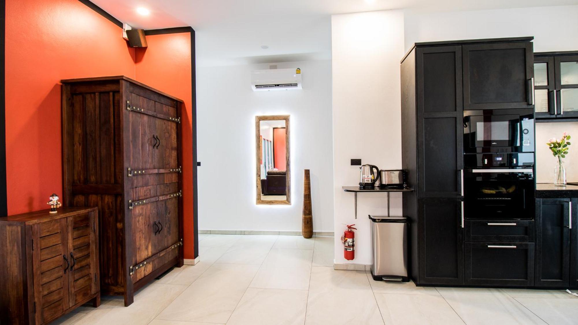 Villa Rusardi Poolvilla - New 4 Bedrooms 4 Bathrooms, 10m Pool Ao Nang