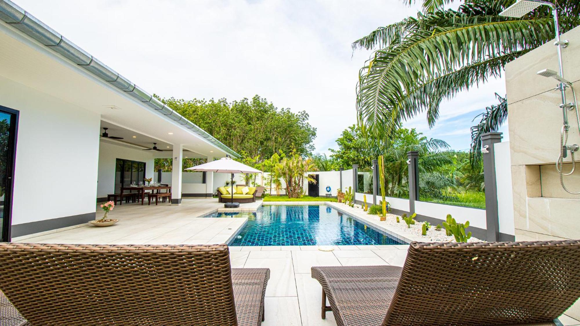 Rusardi Poolvilla - New 4 Bedrooms 4 Bathrooms, 10m Pool Villa