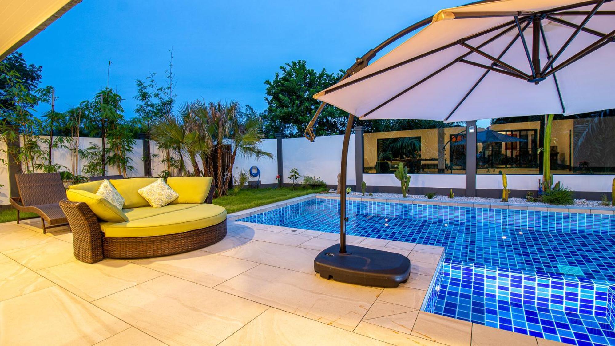 Villa Rusardi Poolvilla - New 4 Bedrooms 4 Bathrooms, 10m Pool Ao Nang