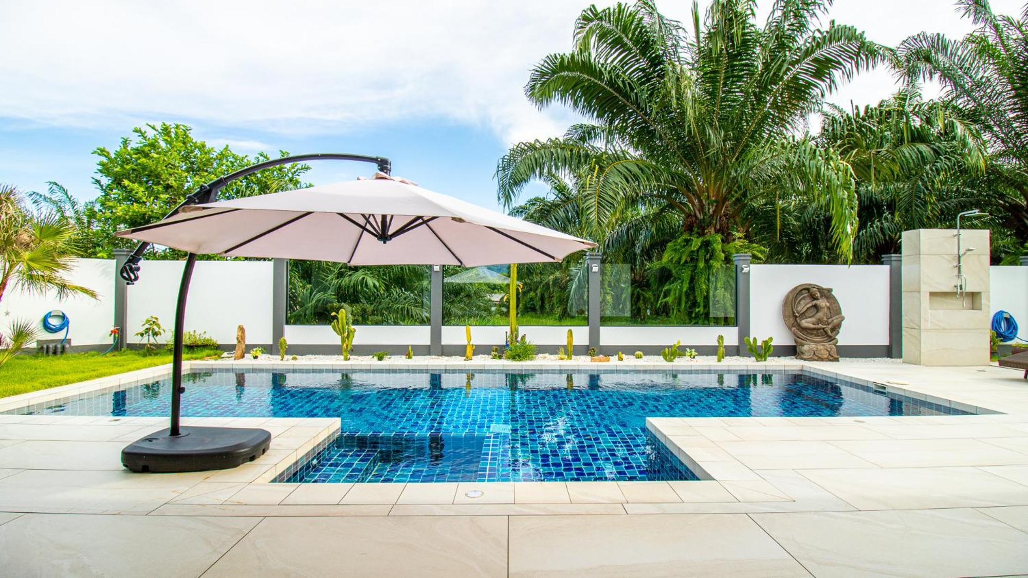 Rusardi Poolvilla - New 4 Bedrooms 4 Bathrooms, 10m Pool Villa